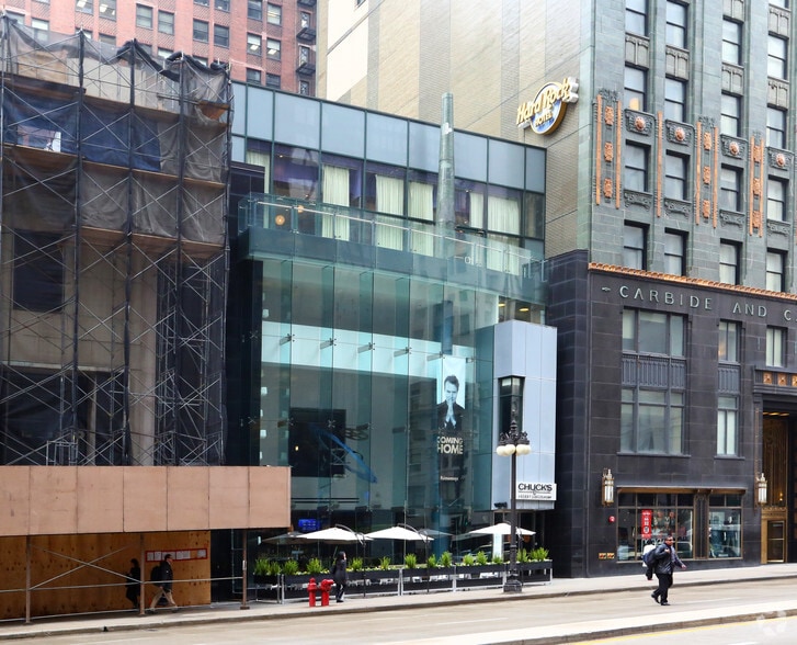 More Photos Of 230 N Michigan Ave, Chicago Hotel For Lease