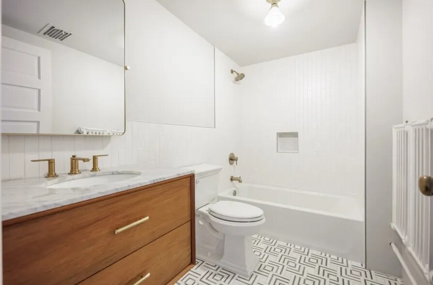 More Photos Of 935 East Ave, Rochester Office For Sale