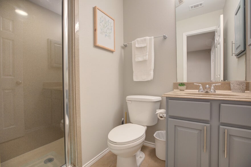 More Photos Of 740 E Mather St, New Braunfels Apartments For Sale