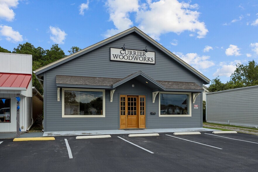 More Photos Of 1622-B Live Oak St, Beaufort Freestanding For Sale