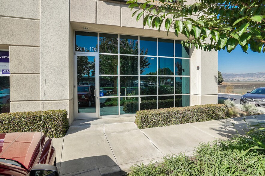 More Photos Of 7500 Arroyo Cir, Gilroy Light Distribution For Sale