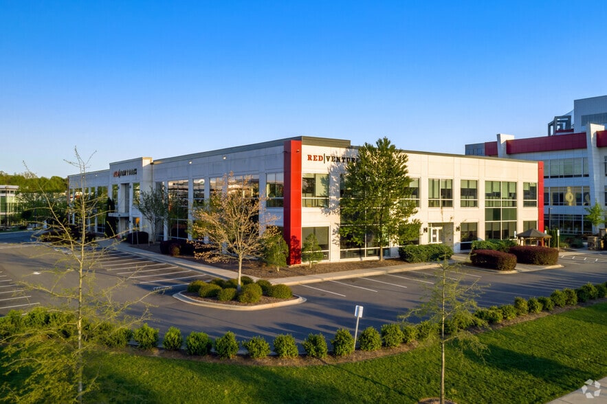 More Photos Of 1091 Red Ventures Dr, Fort Mill Office For Lease