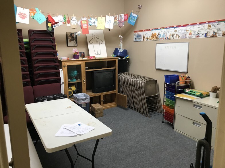 More Photos Of 2103-2121 N Decatur Blvd, Las Vegas Unknown For Lease