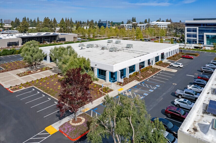 More Photos Of 445-447 Indio Way, Sunnyvale Research And Development For Lease