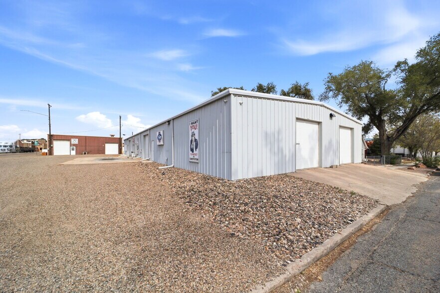 More Photos Of 114 5th St, Fowler Industrial For Sale
