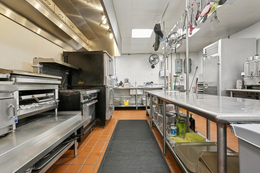 More Photos Of 3 Lehman Ter, Yonkers Congregate Senior Housing For Sale