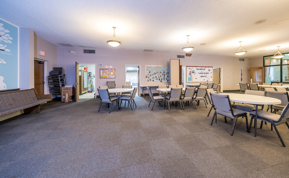 More Photos Of 3500 13th Ave N, Saint Petersburg Religious Facility For Sale