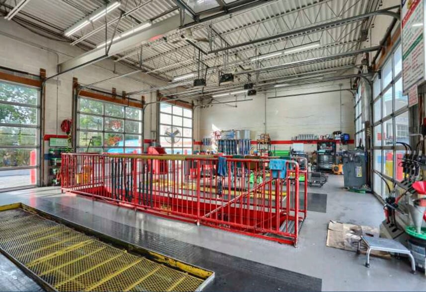 More Photos Of 3602-3698 Walnut St, Harrisburg Carwash For Sale