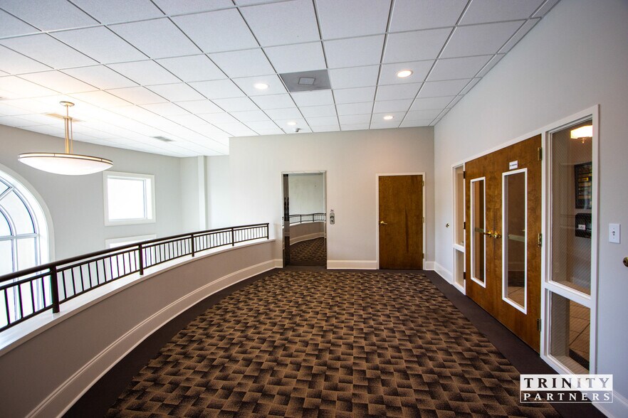 More Photos Of 140 Wildewood Park Dr, Columbia Office For Lease