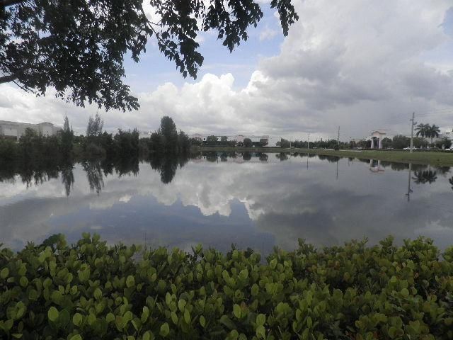 More Photos Of 6691 N Nob Hill Rd, Fort Lauderdale Office For Sale