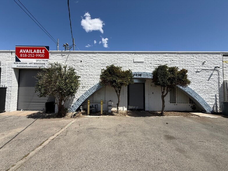 More Photos Of 9036 Owensmouth Ave, Canoga Park Manufacturing For Lease