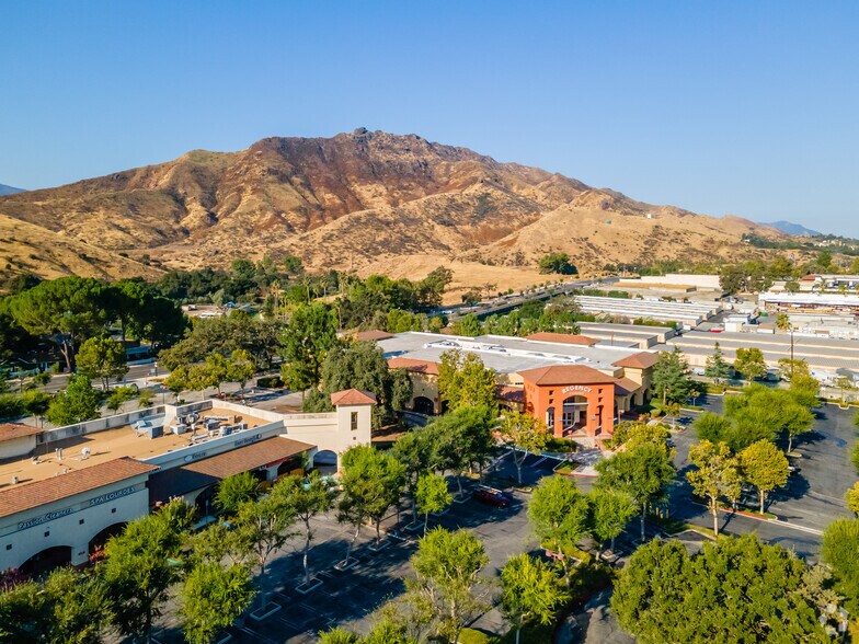 More Photos Of 29041-29045 Agoura Rd, Agoura Hills Movie Theatre For Sale