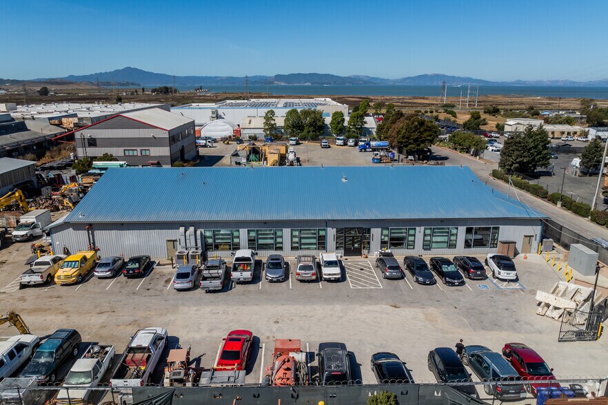 More Photos Of 3487 Collins Ave, Richmond Light Distribution For Lease