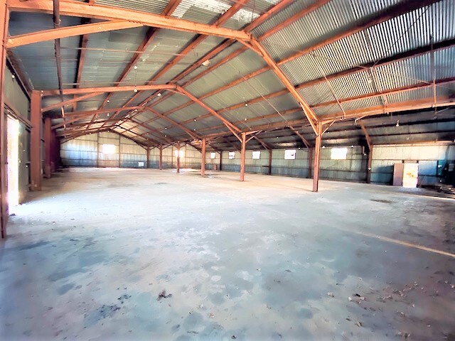 More Photos Of 301 Taylor st, Griffin General Retail For Lease