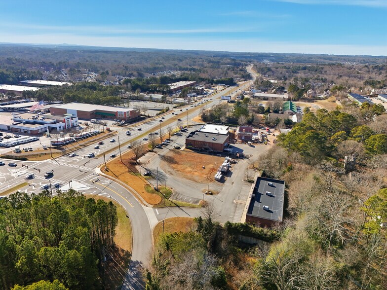 More Photos Of 11303 Highway 92, Woodstock Freestanding For Sale