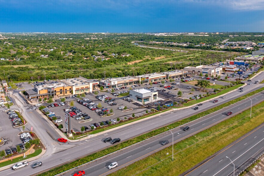 More Photos Of 6626 W Loop 1604 N, San Antonio Restaurant For Lease