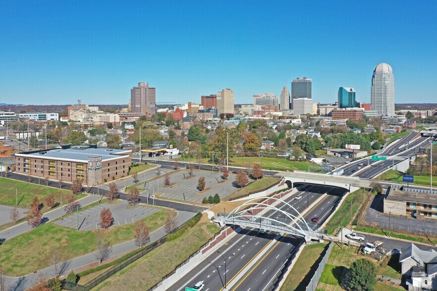 More Photos Of 100 N Main St, Winston-Salem Office For Lease