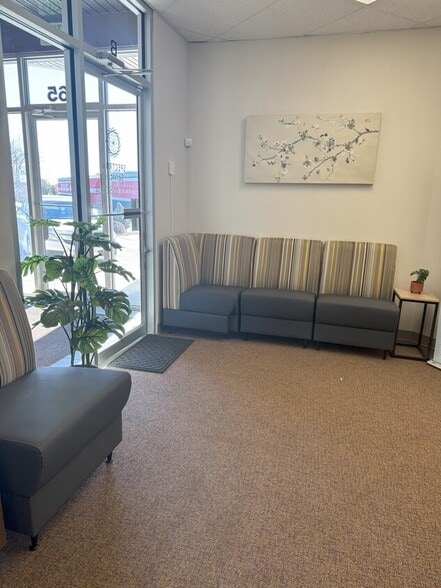 More Photos Of 965 S Kipling, Lakewood Medical For Sale