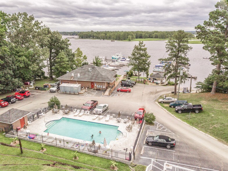 More Photos Of 9100 Wilcox Neck Rd, Charles City Marina For Lease