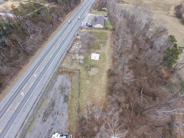 More Photos Of 11916 US-60, Ona Land For Lease