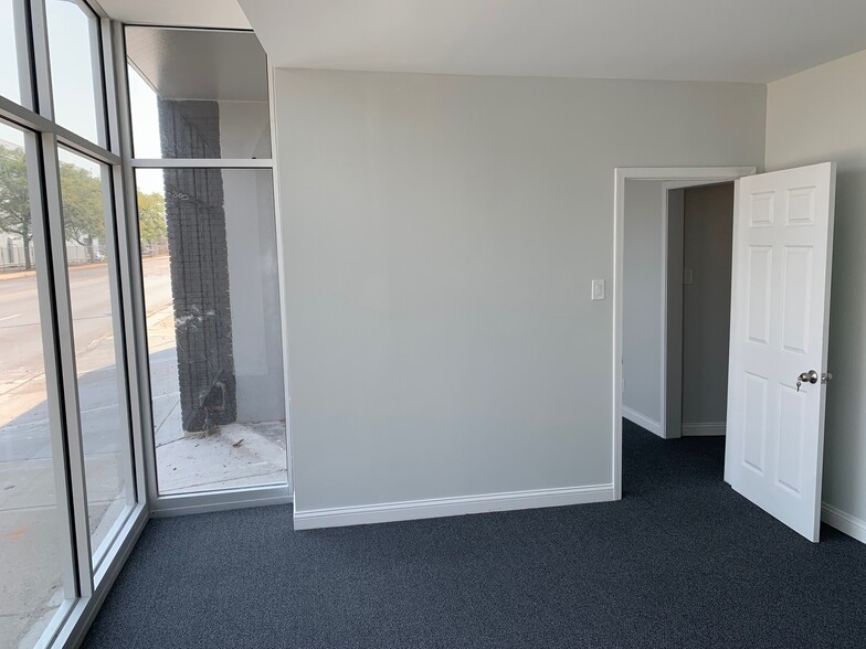 More Photos Of 5710-5712 S Central Ave, Chicago Warehouse For Sale