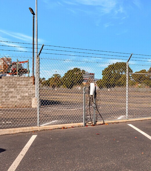 More Photos Of 60 Hegenberger Pl, Oakland Office For Sale