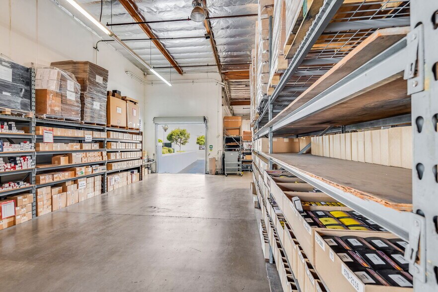 More Photos Of 14291 Commerce Dr, Garden Grove Manufacturing For Sale