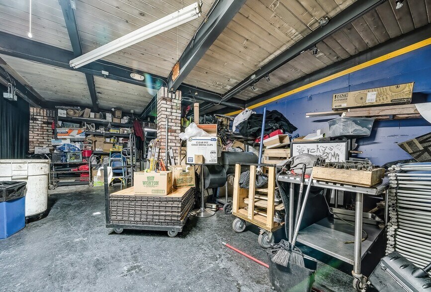 More Photos Of 15028 Hesperian Blvd, San Leandro Freestanding For Sale