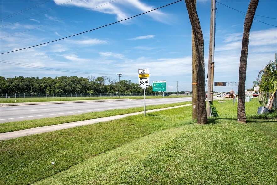 More Photos Of 5404 Hoover Blvd, Tampa Medical For Sale