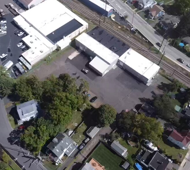 More Photos Of 100 N Penn St, Hatboro Warehouse For Sale