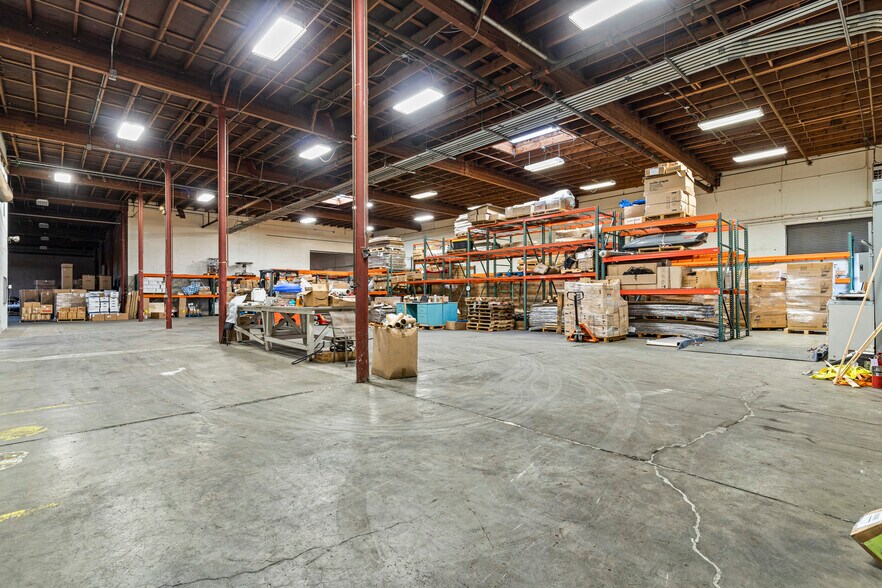 More Photos Of 253 E Harris Ave, South San Francisco Warehouse For Sale