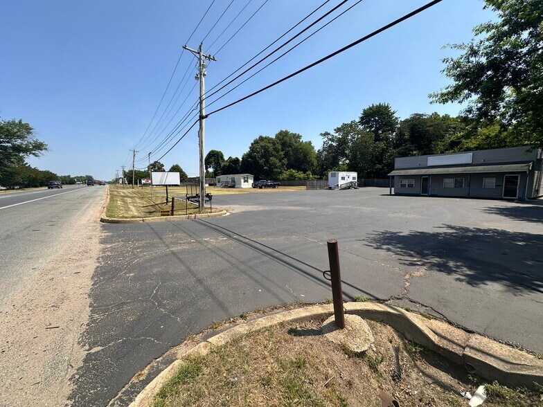 More Photos Of 30122 Three Notch Rd, Charlotte Hall Medical For Sale