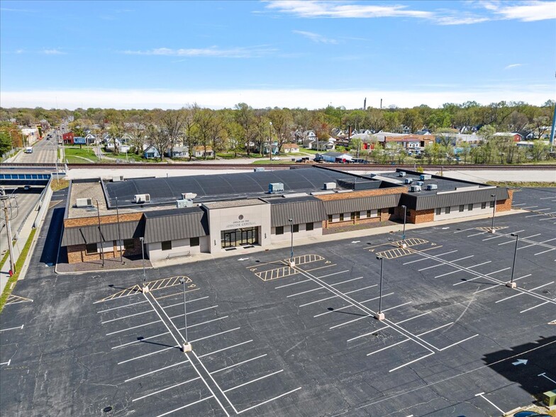 Primary Photo Of 740 E Ash St, Springfield Telecom Hotel Data Hosting For Lease