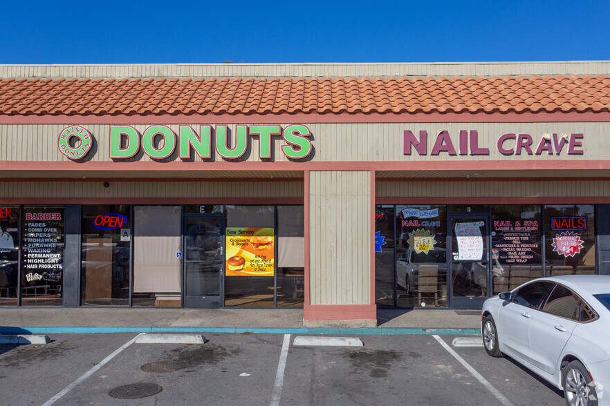 More Photos Of 19980 Grand Ave, Lake Elsinore General Retail For Sale