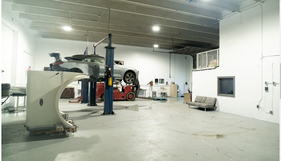 More Photos Of 2313 SW 59th Ave, West Park Auto Repair For Sale