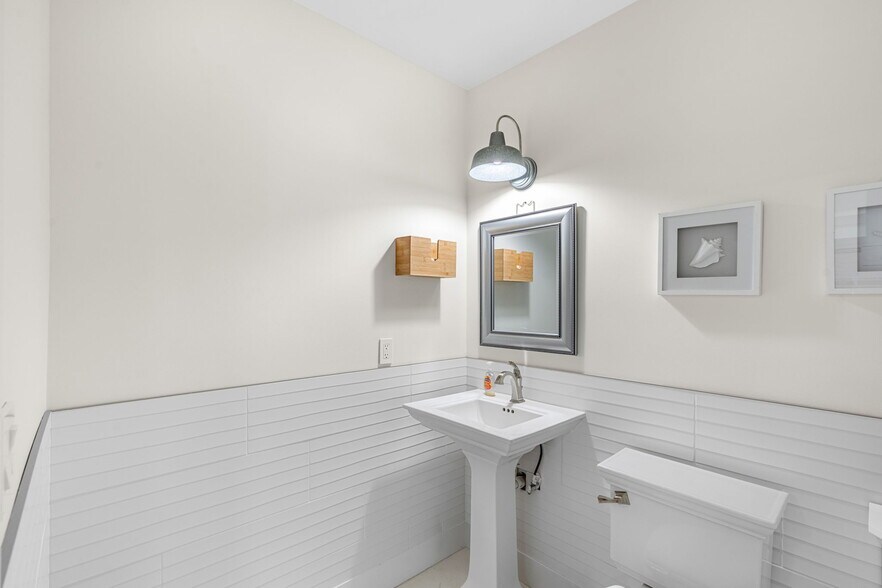 More Photos Of 9300 N A1A, Vero Beach Freestanding For Sale