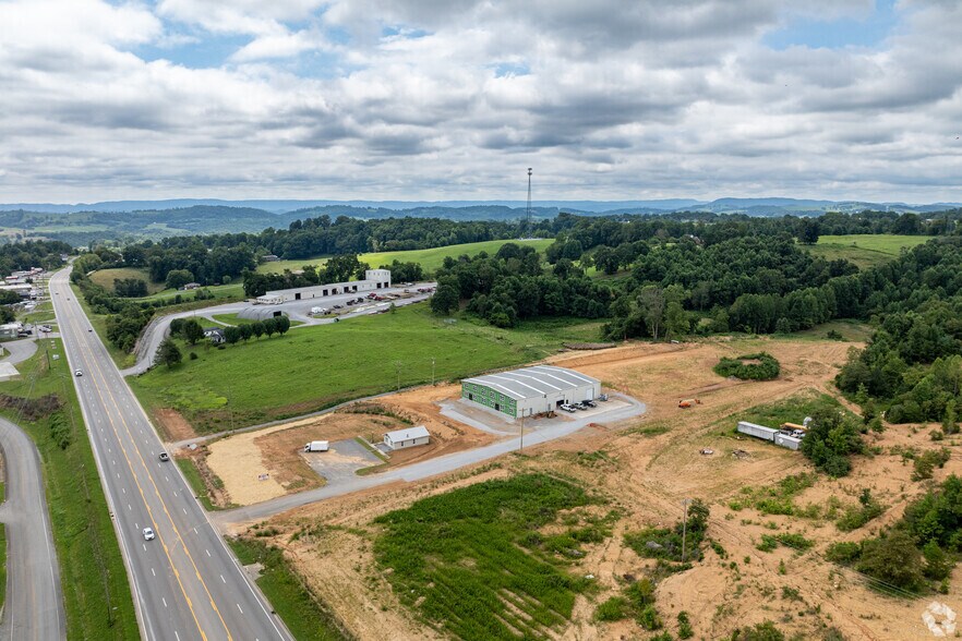 More Photos Of 2687 Hwy 25 E, Tazewell Flex For Lease