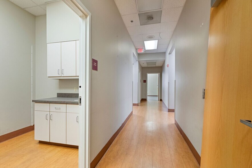 More Photos Of 1922 K M Wicker Memorial Dr, Sanford Medical For Lease