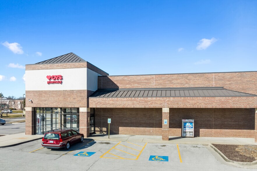 More Photos Of 12691 Antioch Rd, Overland Park General Retail For Sale