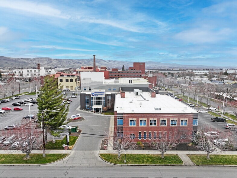 More Photos Of 1005 W Walnut St, Yakima Medical For Lease