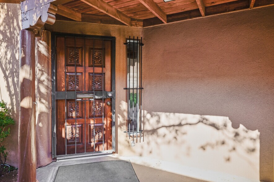 More Photos Of 1464 S Saint Francis Dr, Santa Fe Office For Sale