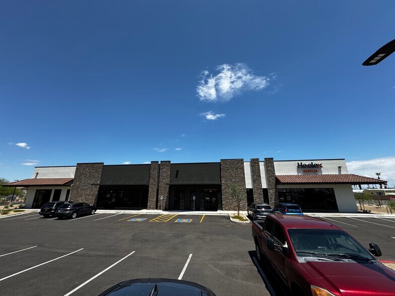 More Photos Of 12329 W Bola Dr, Surprise Medical For Lease