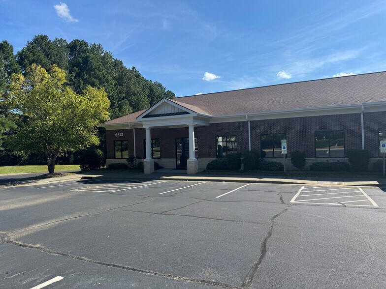 More Photos Of 6612 Fleetwood Dr, Raleigh Flex For Lease