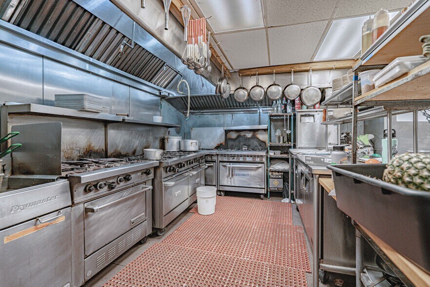 More Photos Of 754 Cherokee st, Fountain Hill Restaurant For Sale