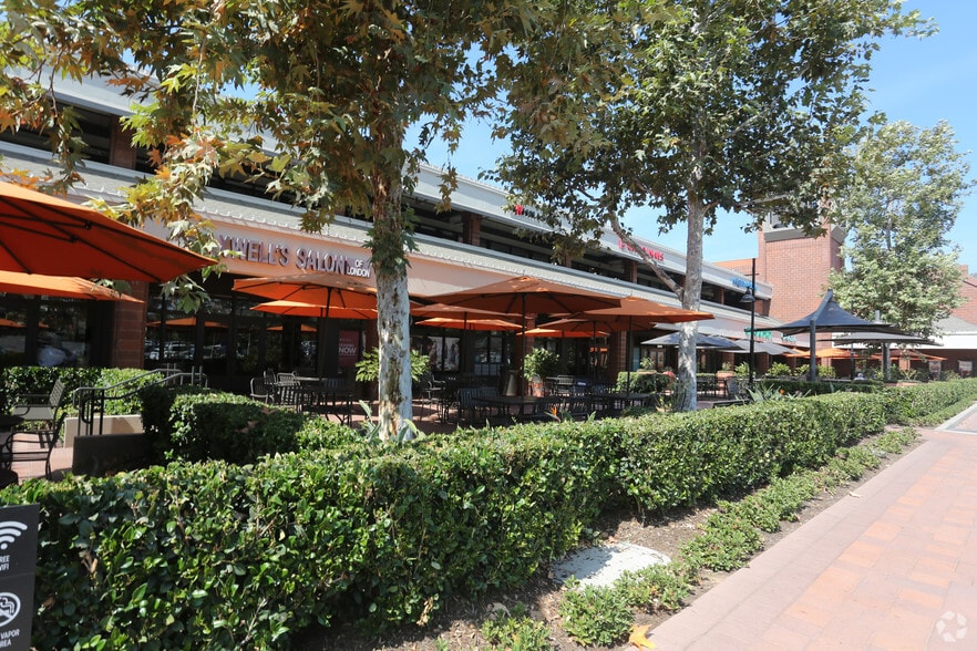 More Photos Of 5317 University Dr, Irvine General Retail For Lease