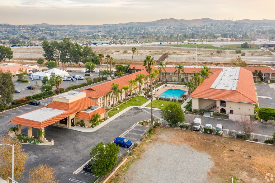Primary Photo Of 5710 E La Palma Ave, Anaheim Apartments For Sale