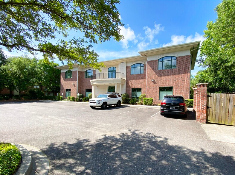 More Photos Of 1124 Park West Blvd, Mount Pleasant Office For Sale