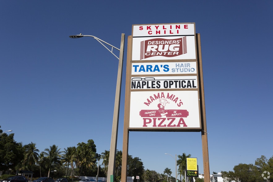 More Photos Of 710-778 9th St N, Naples Freestanding For Lease