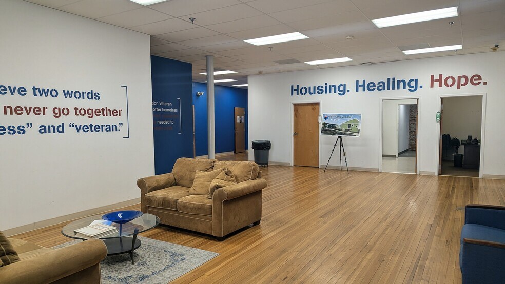 More Photos Of 1201 Hull St, Richmond Storefront Retail Office For Lease