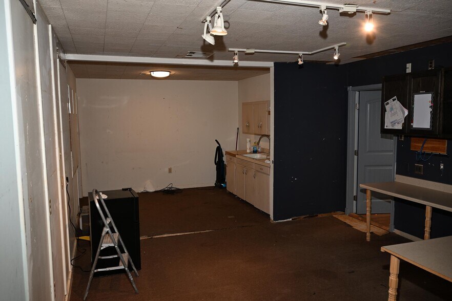 More Photos Of 1218 14th Ave N, Texas City Loft Creative Space For Sale